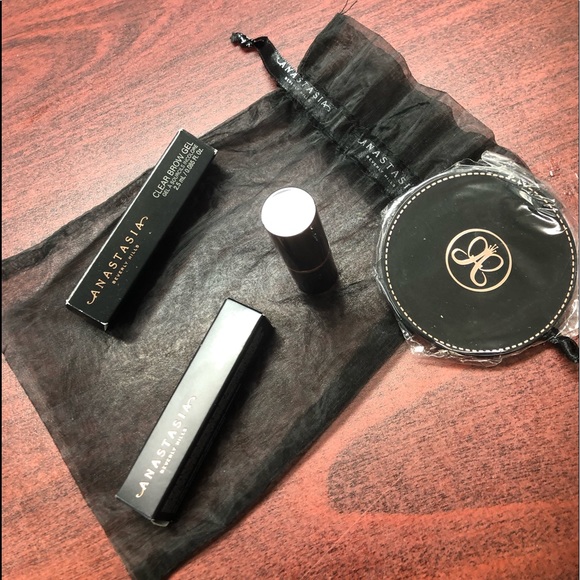 Anastasia Beverly Hills Other - Anastasia Beverly Hills makeup 5pc bundle NIB